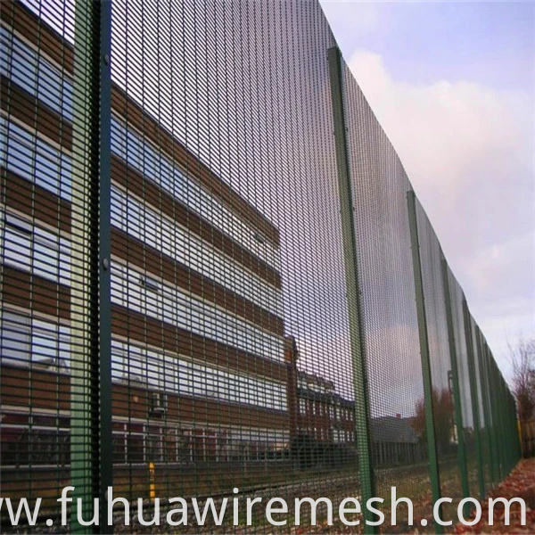 High Quality and Hot Sale 358 Security Fence/ High Security Welded 358 Mesh